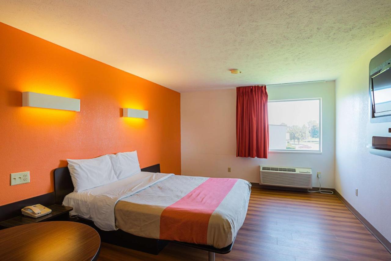 Motel 6 Omaha - Iat West Buitenkant foto